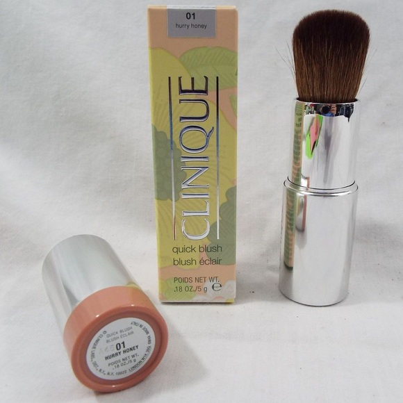 Clinique Quick Blush in Hurry Honey - Picture 2 of 7